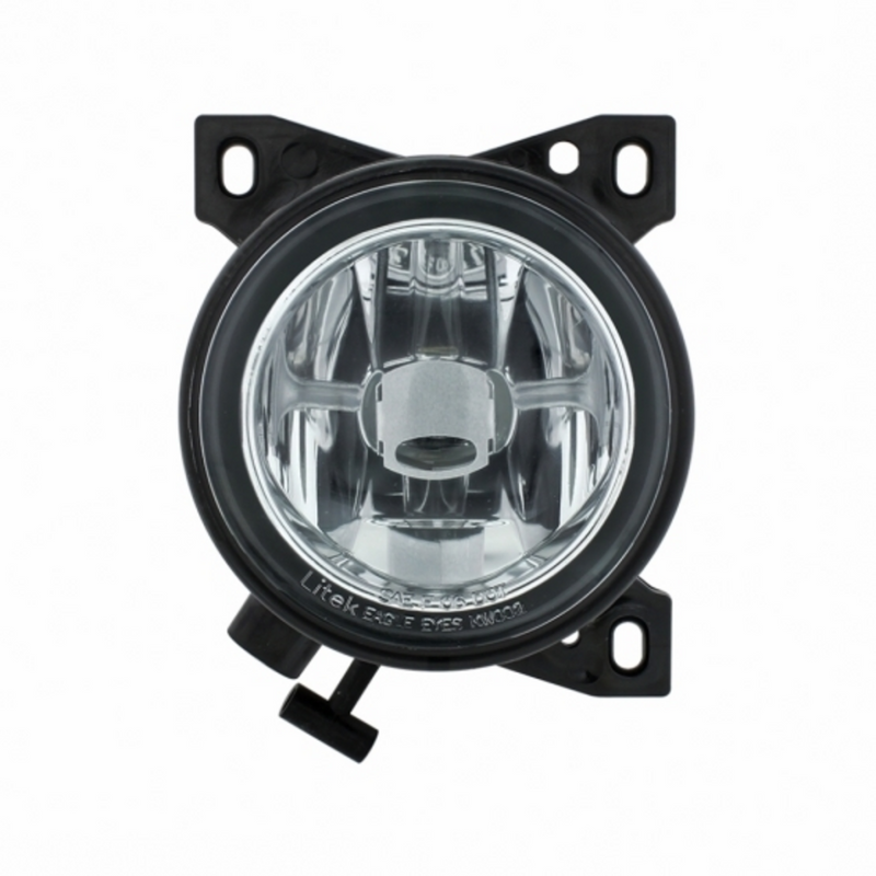United Pacific Fog Light For Peterbilt 587 (2010-2016), 579 (2012-2021), & Kenworth T660 (2007-2017) 31234