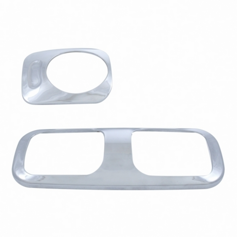 United Pacific Chrome Dome Light Cover For Peterbilt 389 (2008+), 388 (2008-2014), 387 (2006-2010), 386/384 (2006-2016) 41734