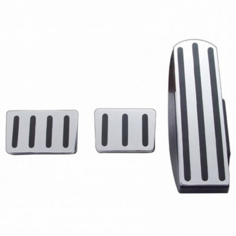 Freightliner Chrome Pedal Set Black Insert 70259