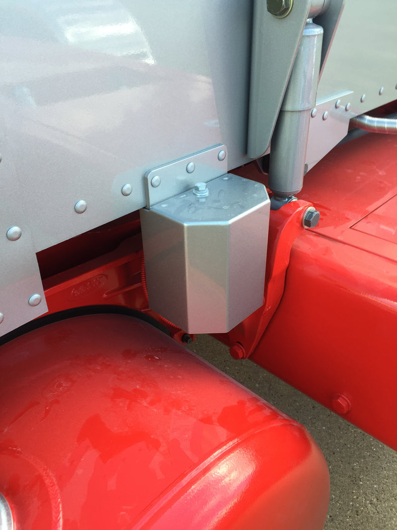 Iowa Customs Air Bag Covers for Peterbilt 386, 389 with 48"/52" or 63"/72" sleeper IC181001