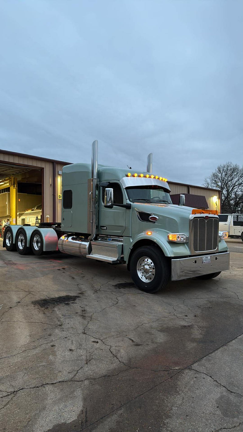 Peterbilt 567 Bugshield