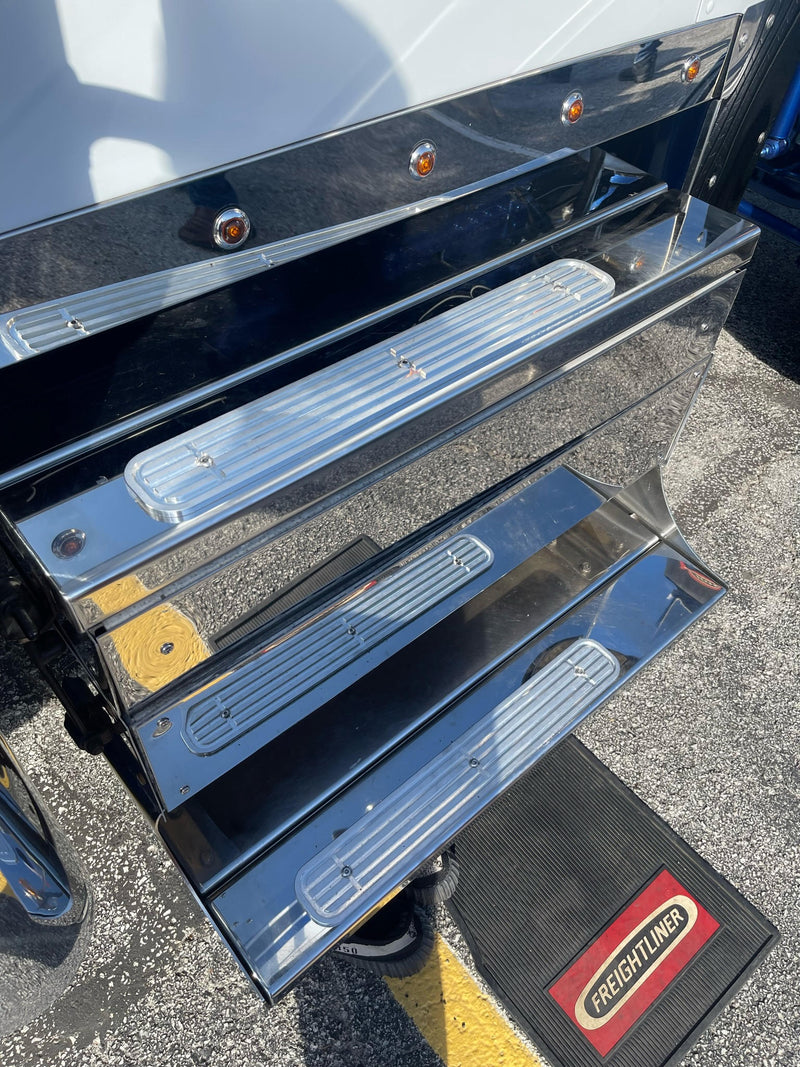 Iowa Customs Step Plate - Series 2 Design IC997021
