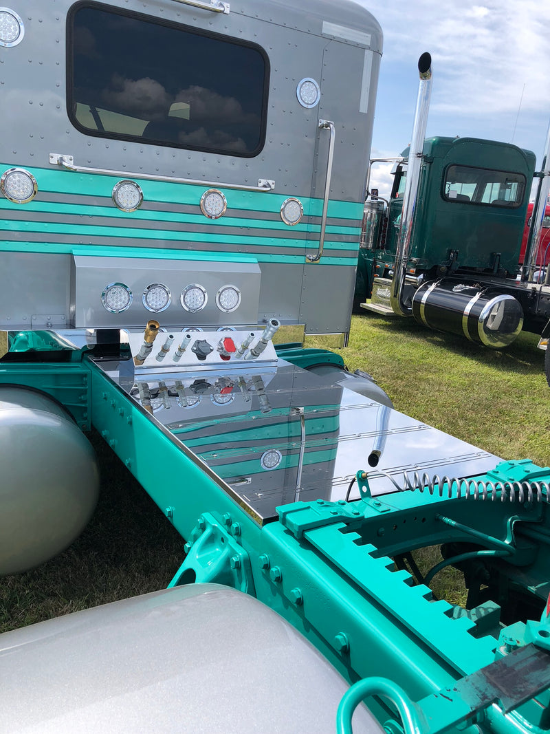 Iowa Customs On-Top Deck Plate IC992001