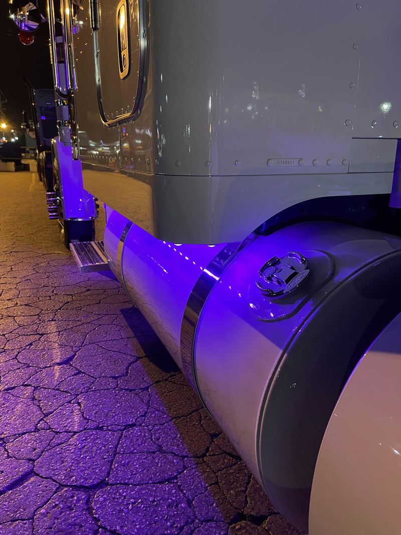 Iowa Customs Peterbilt Sleeper Panels - Full Wrap - Stock Exhaust - 63"/72" Sleeper - Light Kit Included IC170001L