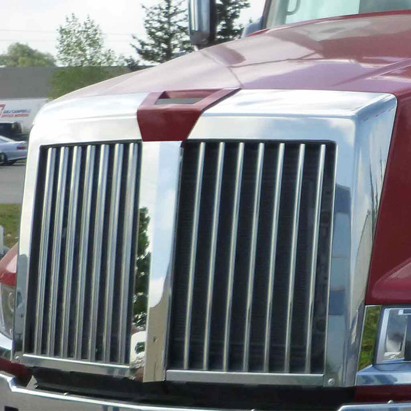 Ws. 5700 Xe Center Post Grille Cover (2015+)