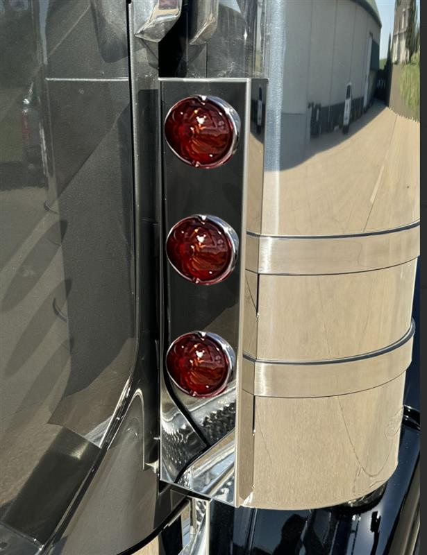 Iowa Customs Peterbilt 589 Air Breather Panel - Strap Design - Rear IC16704